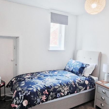 Single Room In Modern House Near נוטינגהאם מראה חיצוני תמונה
